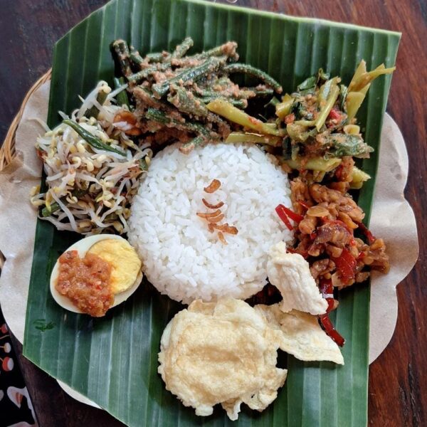 How much does food cost in Bali?
how much does a trip to bali cost