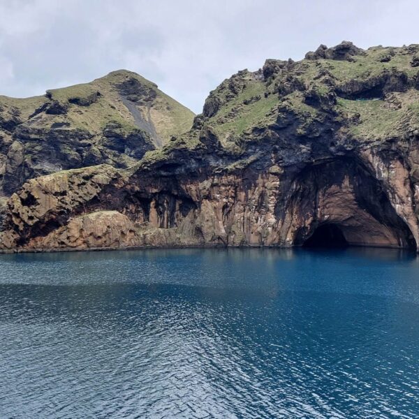 Road trip Ringroad Iceland 10 days Heimay island