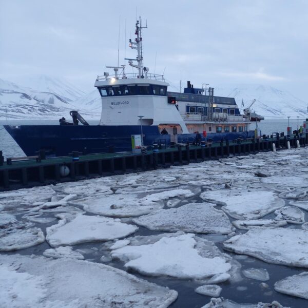 Svalbard Spitsbergen Fjord Cruise